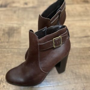 ✨Liz Claiborne Genuine Leather Ankle Boots